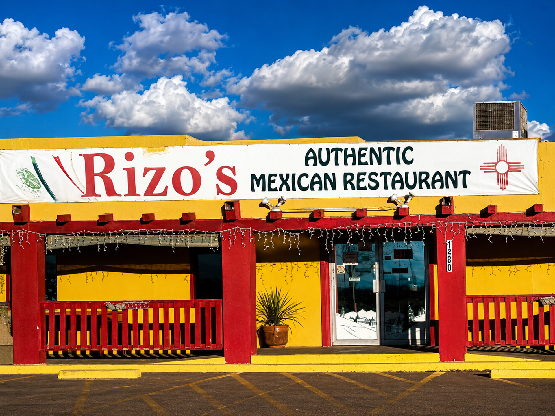 Welcome to Rizo's Restaurant